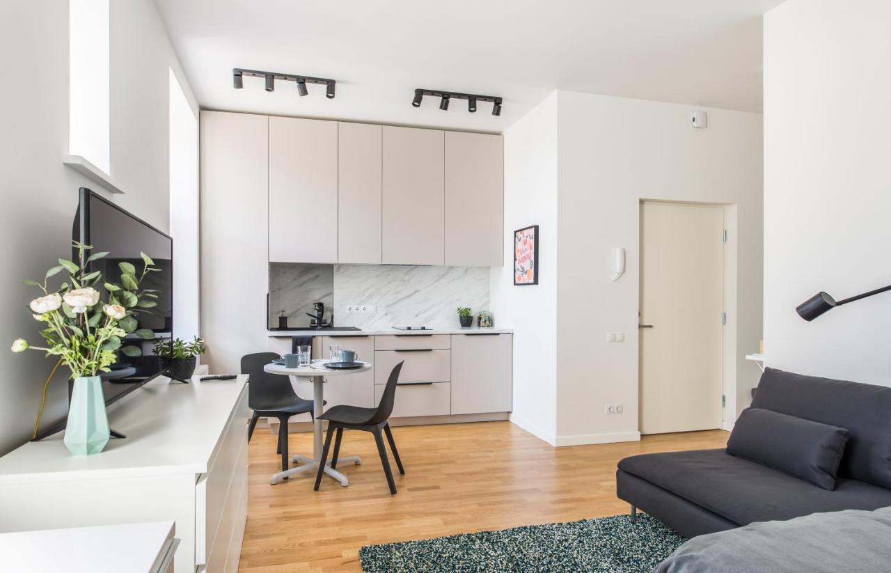 Cozy Modern Studio - Great For Short Trips Riga Exterior foto