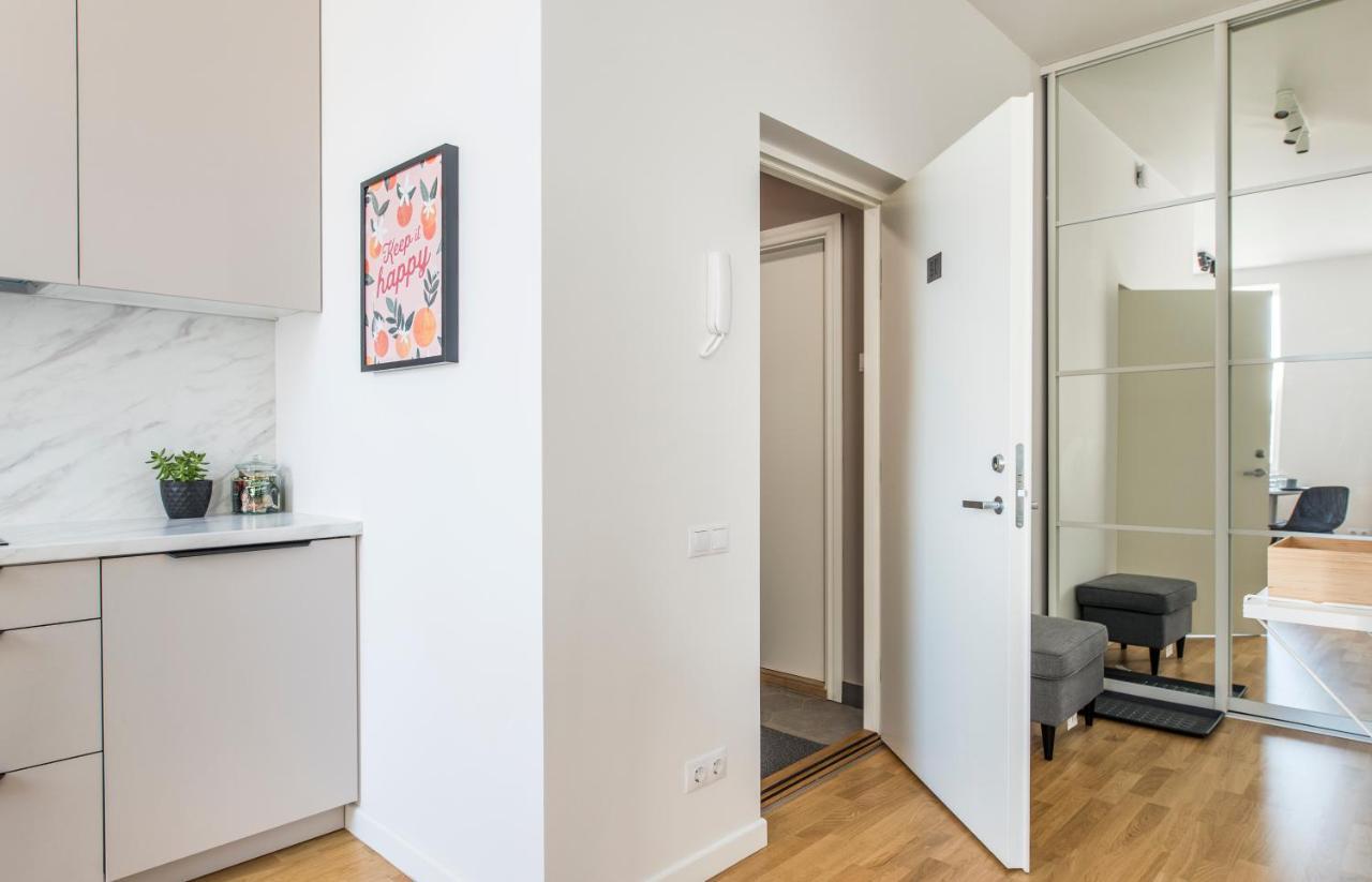 Cozy Modern Studio - Great For Short Trips Riga Exterior foto